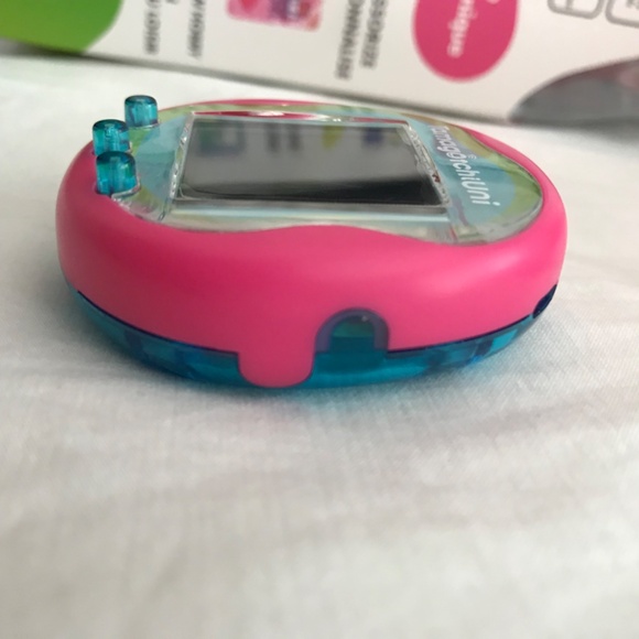 Tamagotchi Uni Pink Green Blue With Watch Wrist Band Screen Protector - Picture 15 of 16